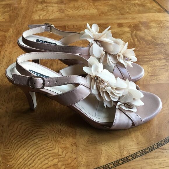 ALEX MARIE Blooming 3” Heels! - Picture 7 of 9